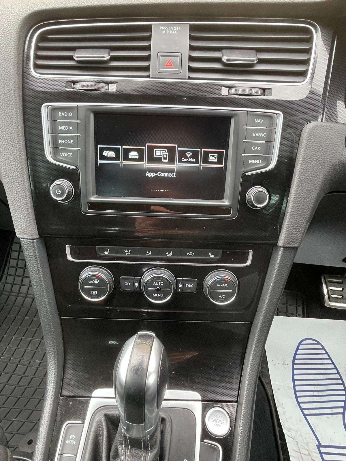 2016 VOLKSWAGEN GOLF 2016 VOLKSWAGEN GOLF