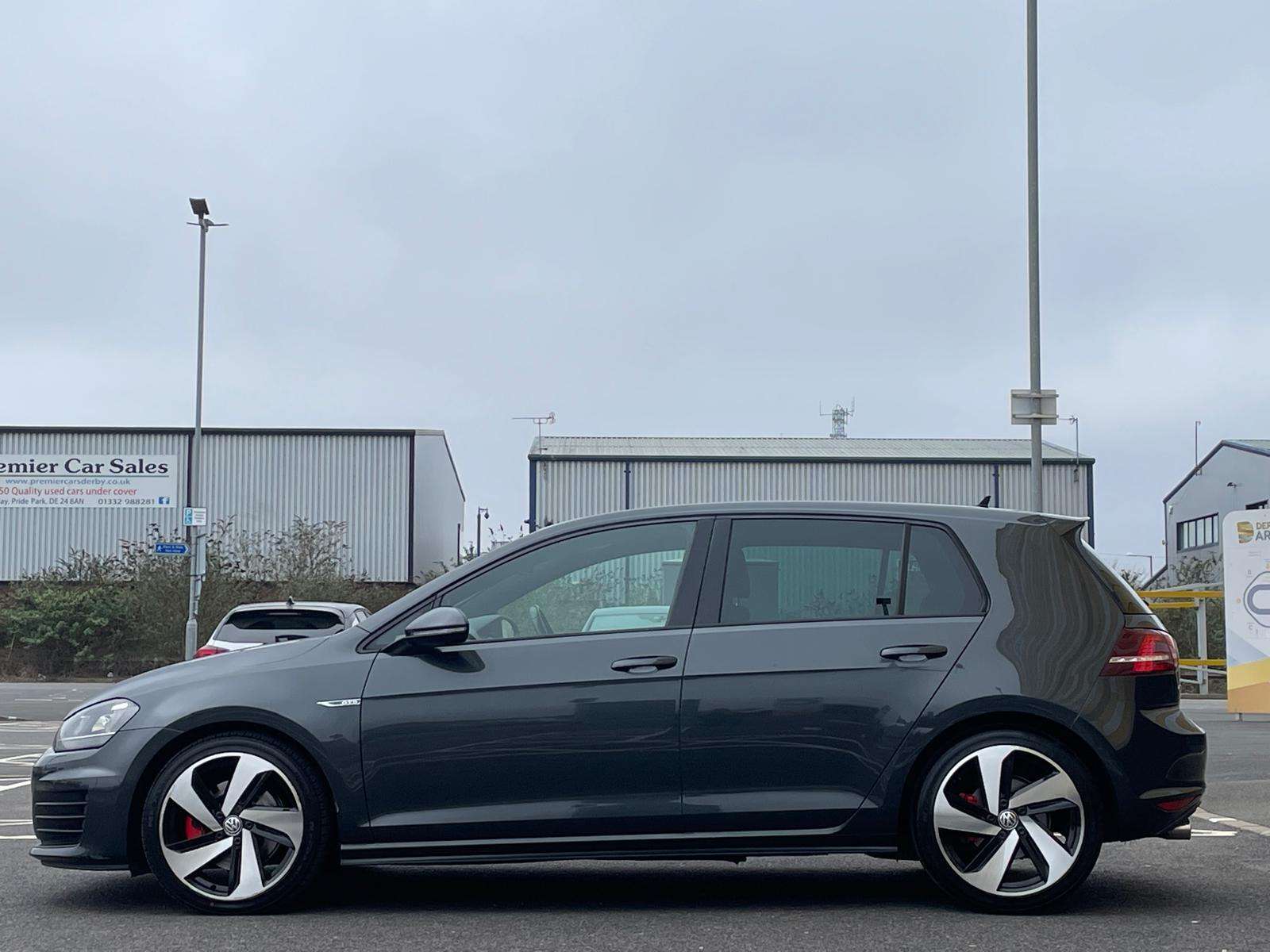 2016 VOLKSWAGEN GOLF 2016 VOLKSWAGEN GOLF