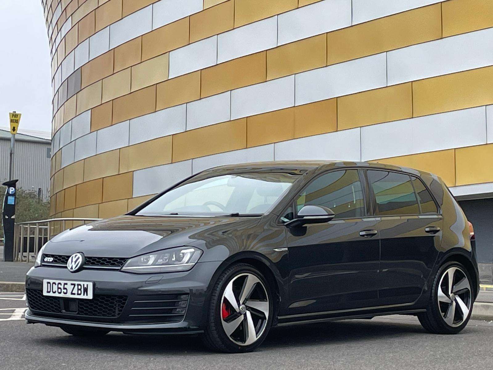 2016 VOLKSWAGEN GOLF 2016 VOLKSWAGEN GOLF