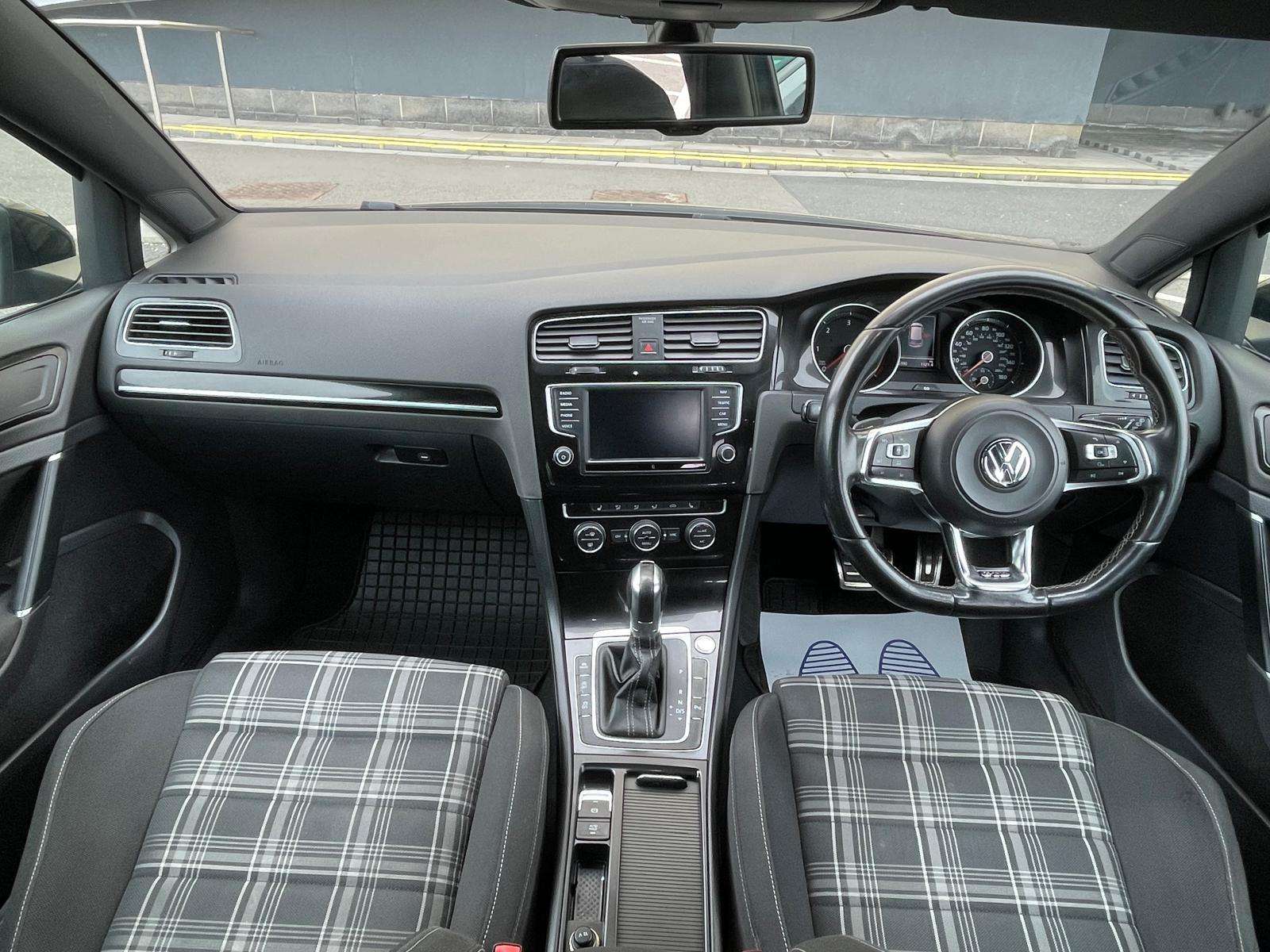 2016 VOLKSWAGEN GOLF 2016 VOLKSWAGEN GOLF