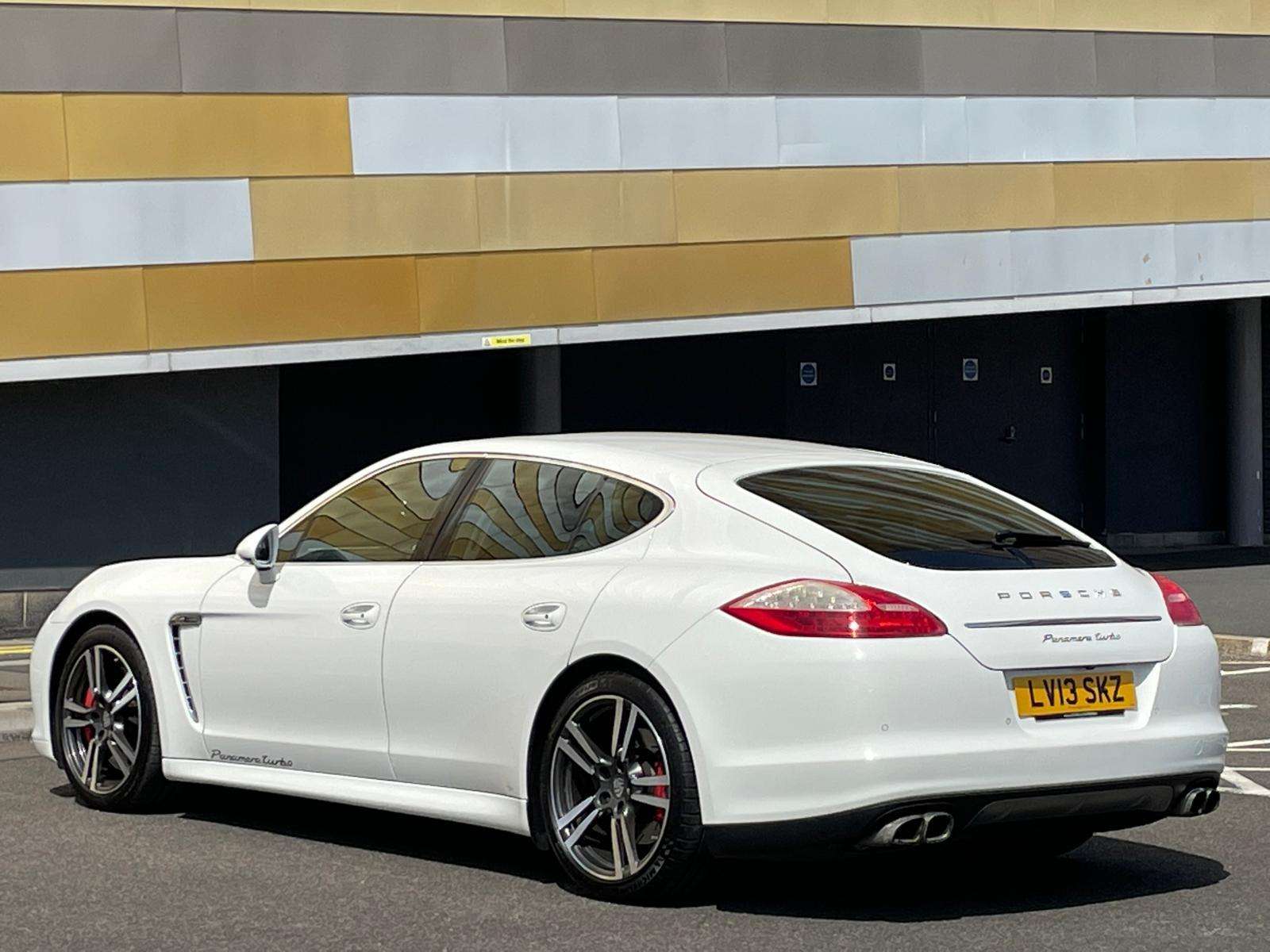 2013 PORSCHE PANAMERA 2013 PORSCHE PANAMERA