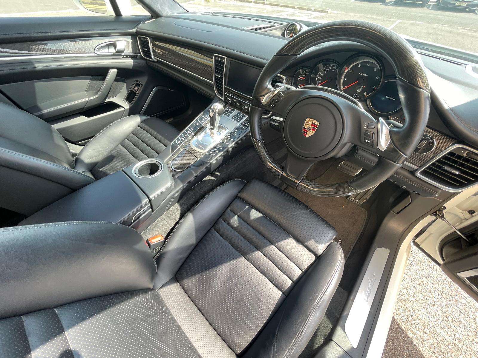 2013 PORSCHE PANAMERA 2013 PORSCHE PANAMERA