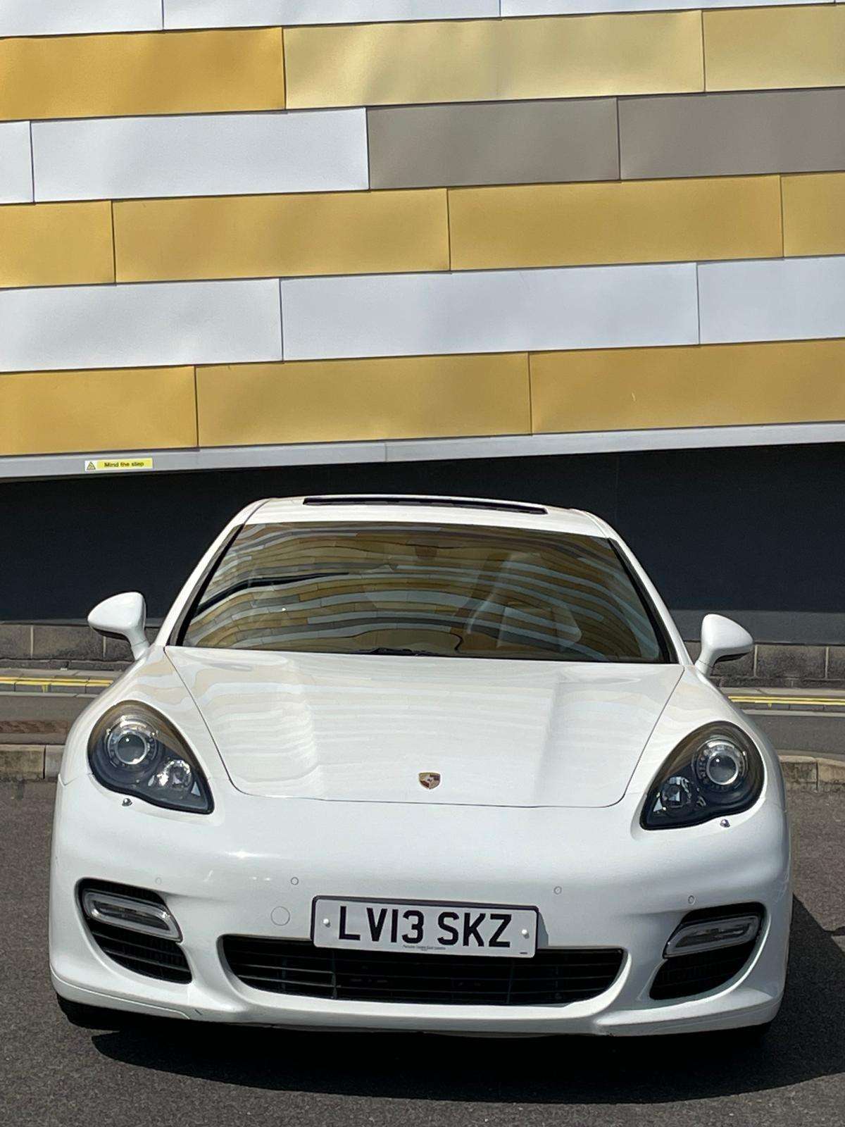 2013 PORSCHE PANAMERA 2013 PORSCHE PANAMERA