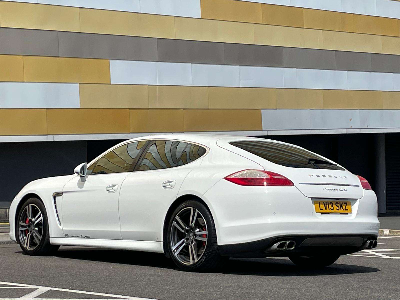 2013 PORSCHE PANAMERA 2013 PORSCHE PANAMERA