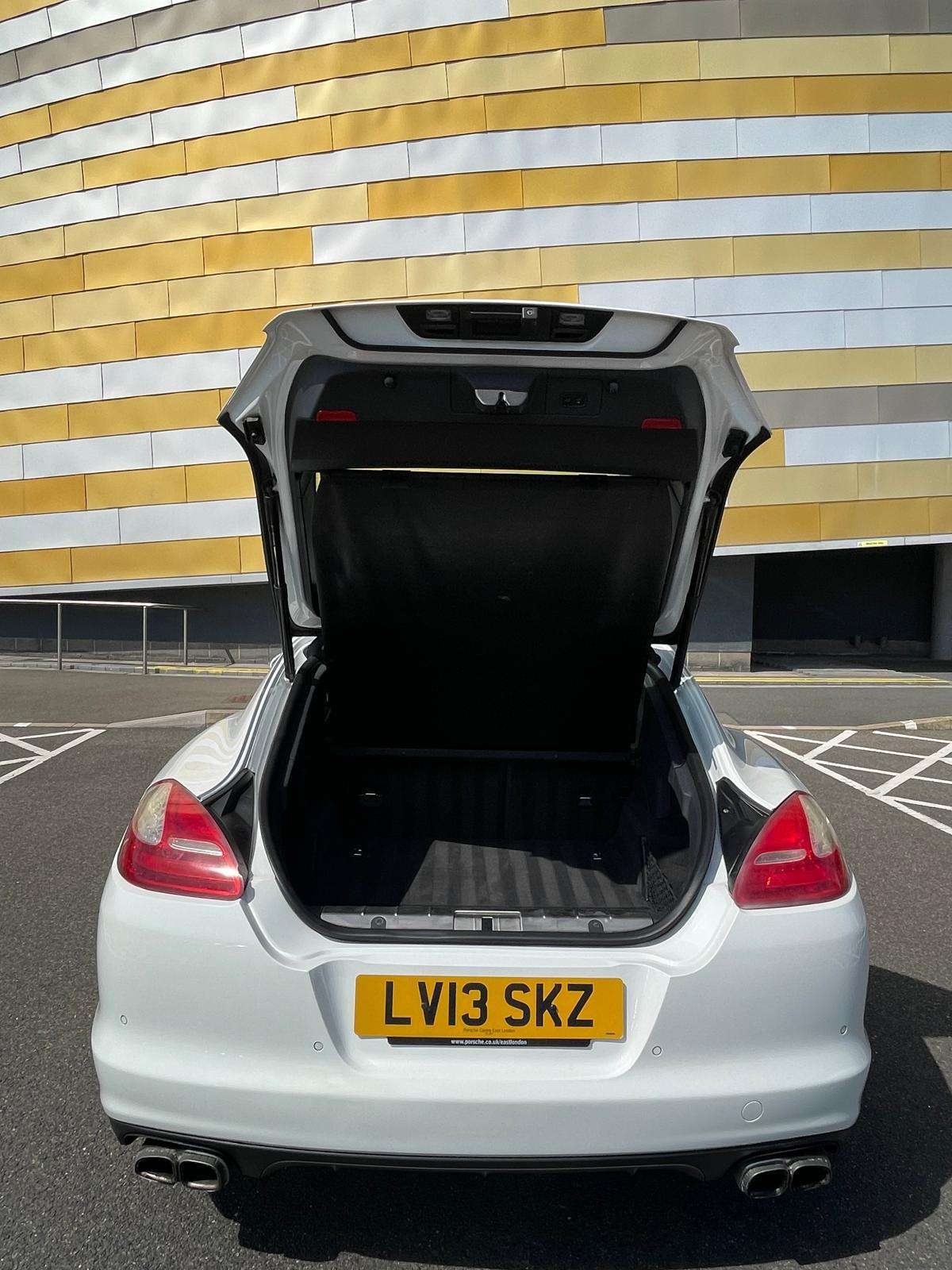 2013 PORSCHE PANAMERA 2013 PORSCHE PANAMERA