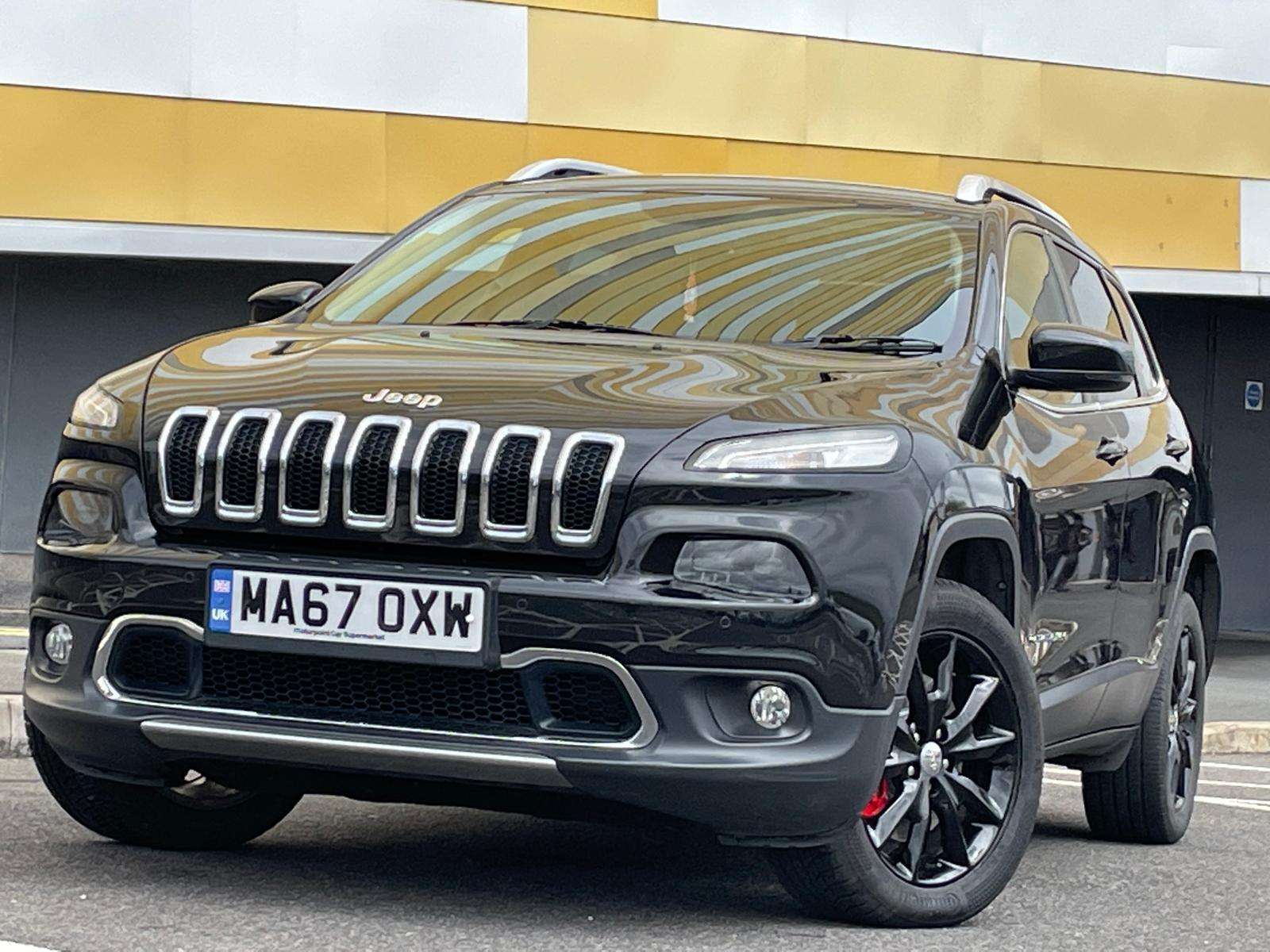 A 2017 JEEP CHEROKEE 2.2 MultiJetII Limited SUV 5dr Diesel Auto 4WD Euro 6 (s/s) (200 ps) A 2017 JEEP CHEROKEE 2.2 MultiJetII Limited SUV 5dr Diesel Auto 4WD Euro 6 (s/s) (200 ps)