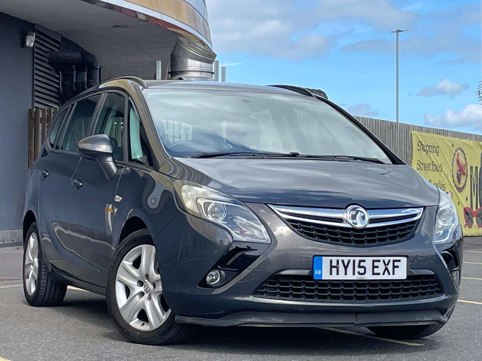 A 2015 VAUXHALL ZAFIRA TOURER 1.4i Turbo Exclusiv MPV 5dr Petrol Manual Euro 6 (140 ps) A 2015 VAUXHALL ZAFIRA TOURER 1.4i Turbo Exclusiv MPV 5dr Petrol Manual Euro 6 (140 ps)
