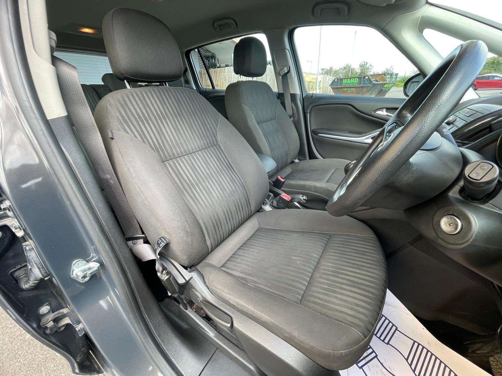 2015 VAUXHALL ZAFIRA TOURER 2015 VAUXHALL ZAFIRA TOURER