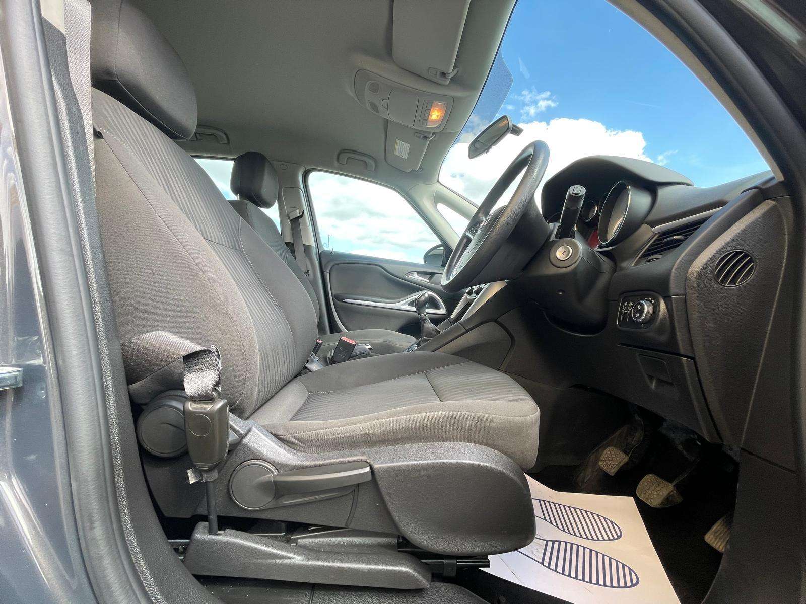 2015 VAUXHALL ZAFIRA TOURER 2015 VAUXHALL ZAFIRA TOURER