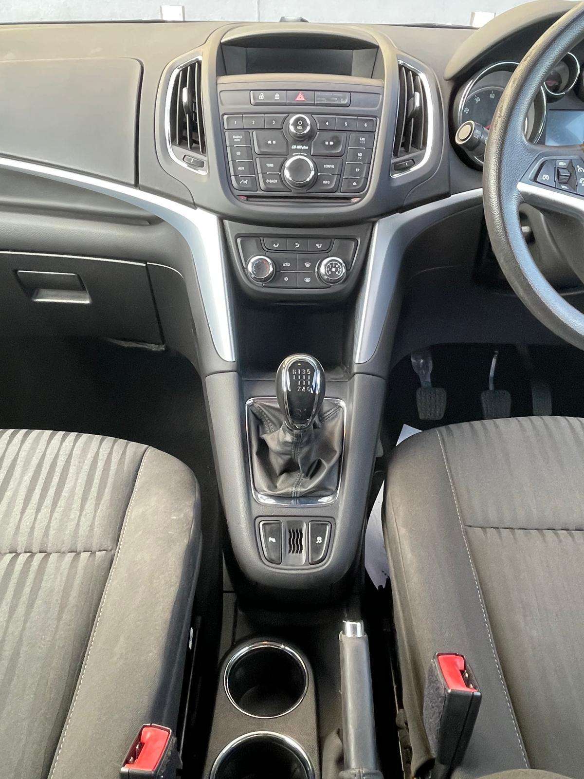 2015 VAUXHALL ZAFIRA TOURER 2015 VAUXHALL ZAFIRA TOURER