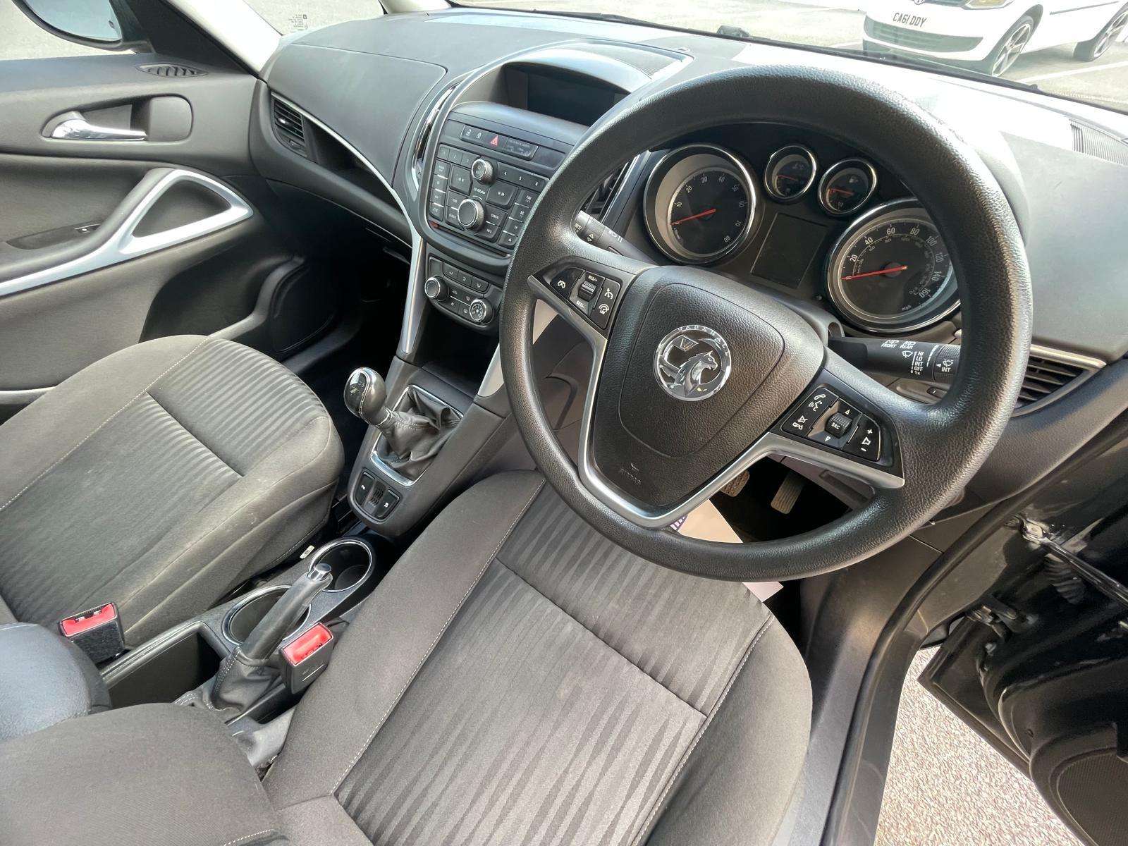2015 VAUXHALL ZAFIRA TOURER 2015 VAUXHALL ZAFIRA TOURER