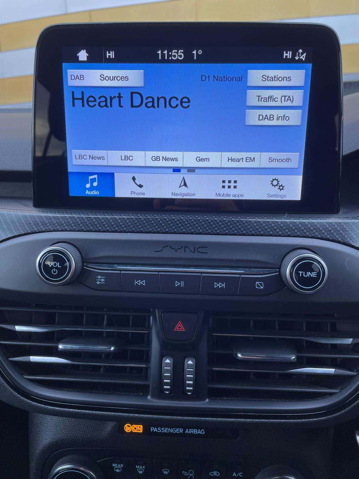 A 2019 FORD FOCUS 1.5T EcoBoost ST-Line X Hatchback 5dr Petrol Auto Euro 6 (s/s) (182 ps) A 2019 FORD FOCUS 1.5T EcoBoost ST-Line X Hatchback 5dr Petrol Auto Euro 6 (s/s) (182 ps)