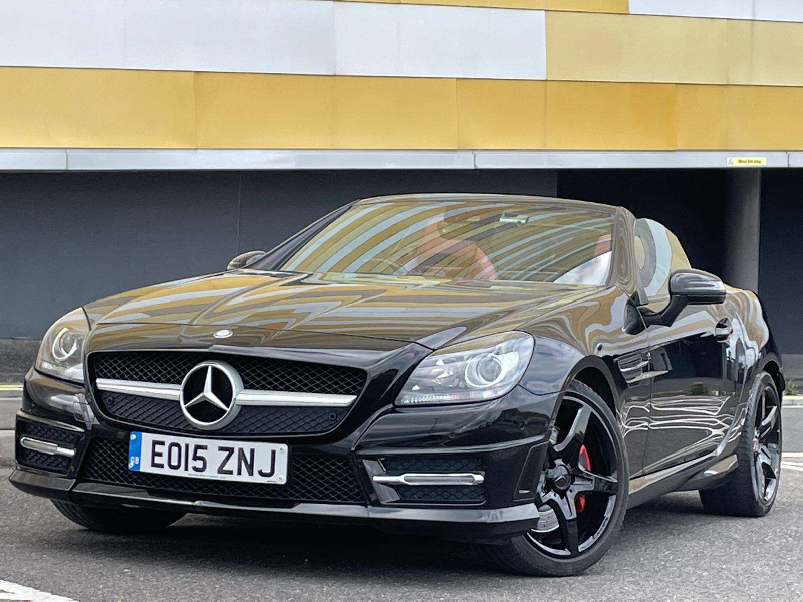 A 2015 MERCEDES-BENZ SLK 2.1 SLK250 CDI AMG Sport Convertible 2dr Diesel G-Tronic+ Euro 5 (s/s) (204 ps) A 2015 MERCEDES-BENZ SLK 2.1 SLK250 CDI AMG Sport Convertible 2dr Diesel G-Tronic+ Euro 5 (s/s) (204 ps)