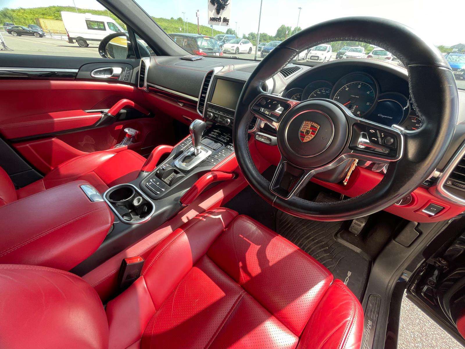 2015 PORSCHE CAYENNE 2015 PORSCHE CAYENNE