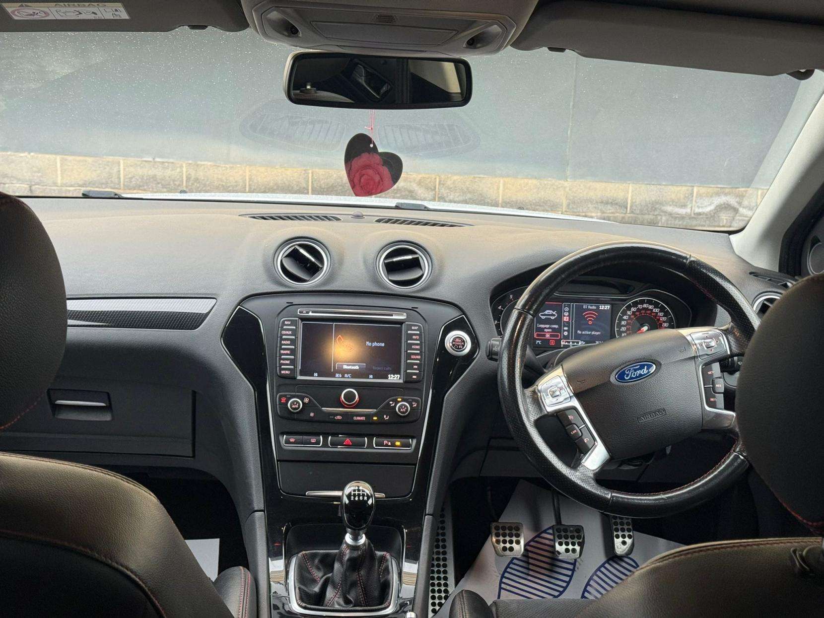 A 2014 FORD MONDEO 2.2 TDCi Titanium X Sport Estate 5dr Diesel Manual Euro 5 (200 ps) A 2014 FORD MONDEO 2.2 TDCi Titanium X Sport Estate 5dr Diesel Manual Euro 5 (200 ps)