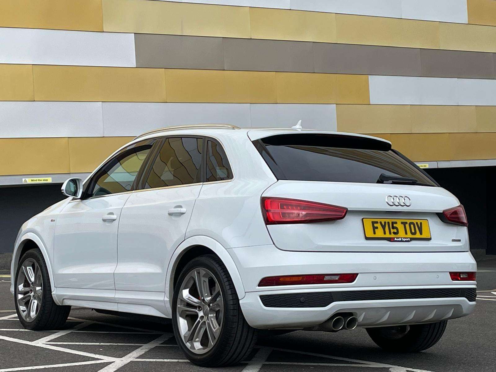 2015 AUDI Q3 2015 AUDI Q3