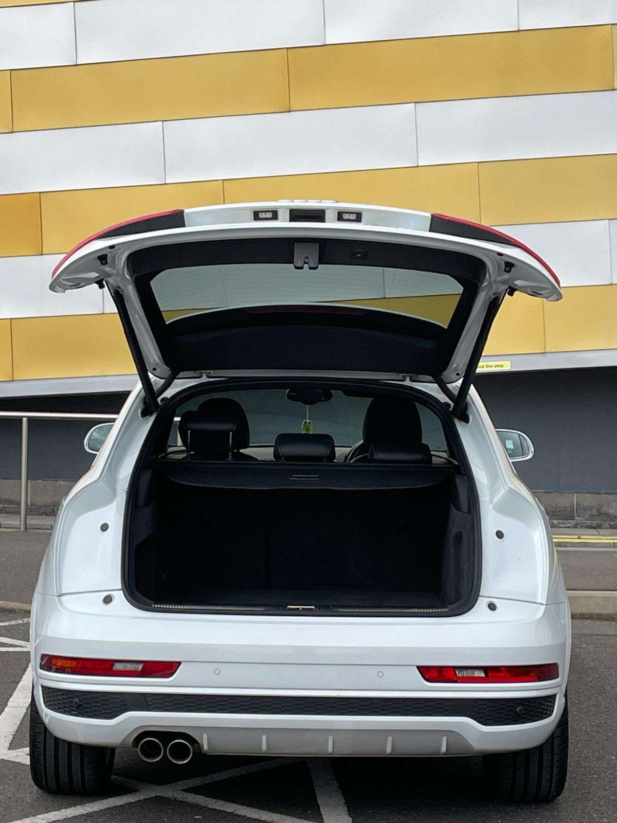 2015 AUDI Q3 2015 AUDI Q3