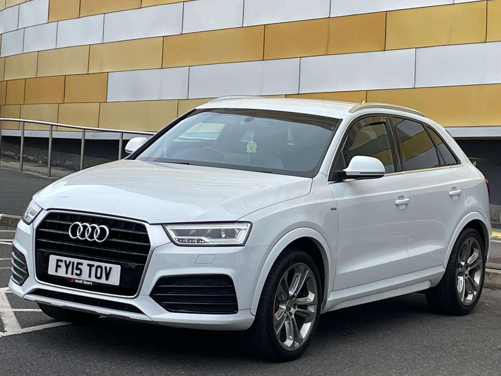 2015 AUDI Q3 2015 AUDI Q3