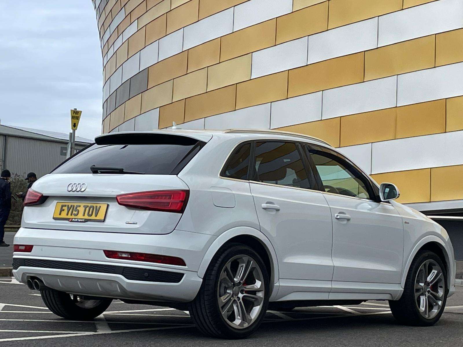 2015 AUDI Q3 2015 AUDI Q3