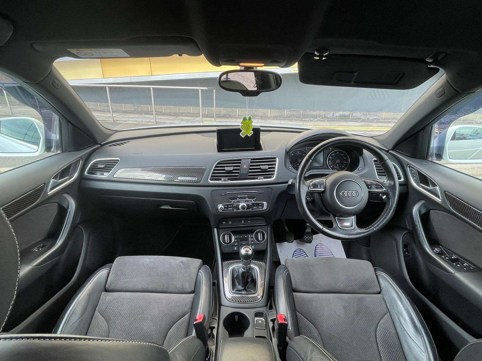 A 2015 AUDI Q3 2.0 TDI S line Plus SUV 5dr Diesel Manual quattro Euro 6 (s/s) (184 ps) A 2015 AUDI Q3 2.0 TDI S line Plus SUV 5dr Diesel Manual quattro Euro 6 (s/s) (184 ps)