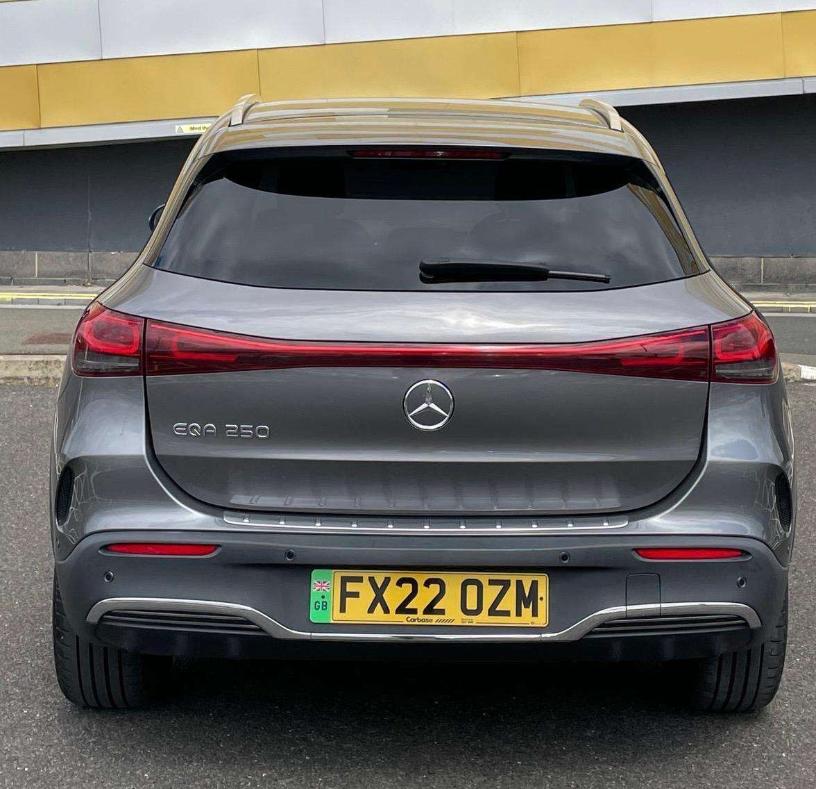 A 2022 MERCEDES-BENZ EQA EQA 250 66.5kWh AMG Line SUV 5dr Electric Auto (190 ps) A 2022 MERCEDES-BENZ EQA EQA 250 66.5kWh AMG Line SUV 5dr Electric Auto (190 ps)