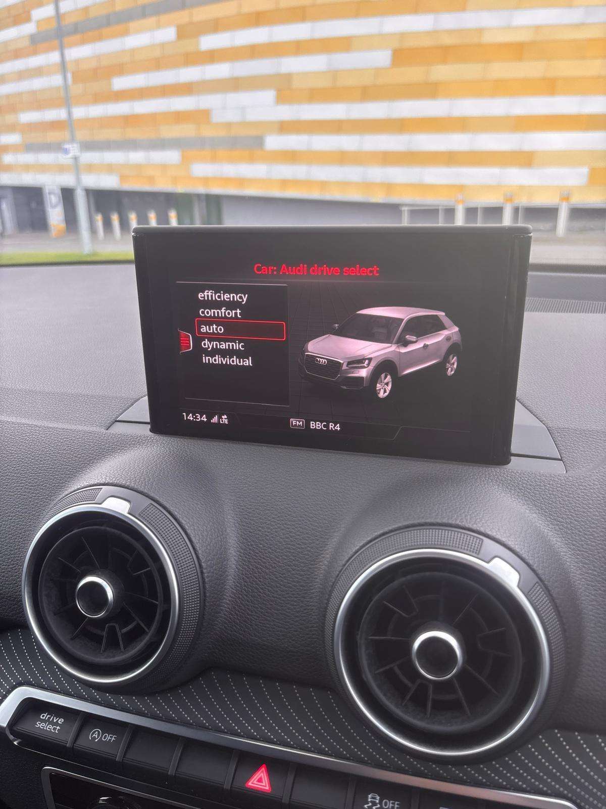 2017 AUDI Q2 2017 AUDI Q2