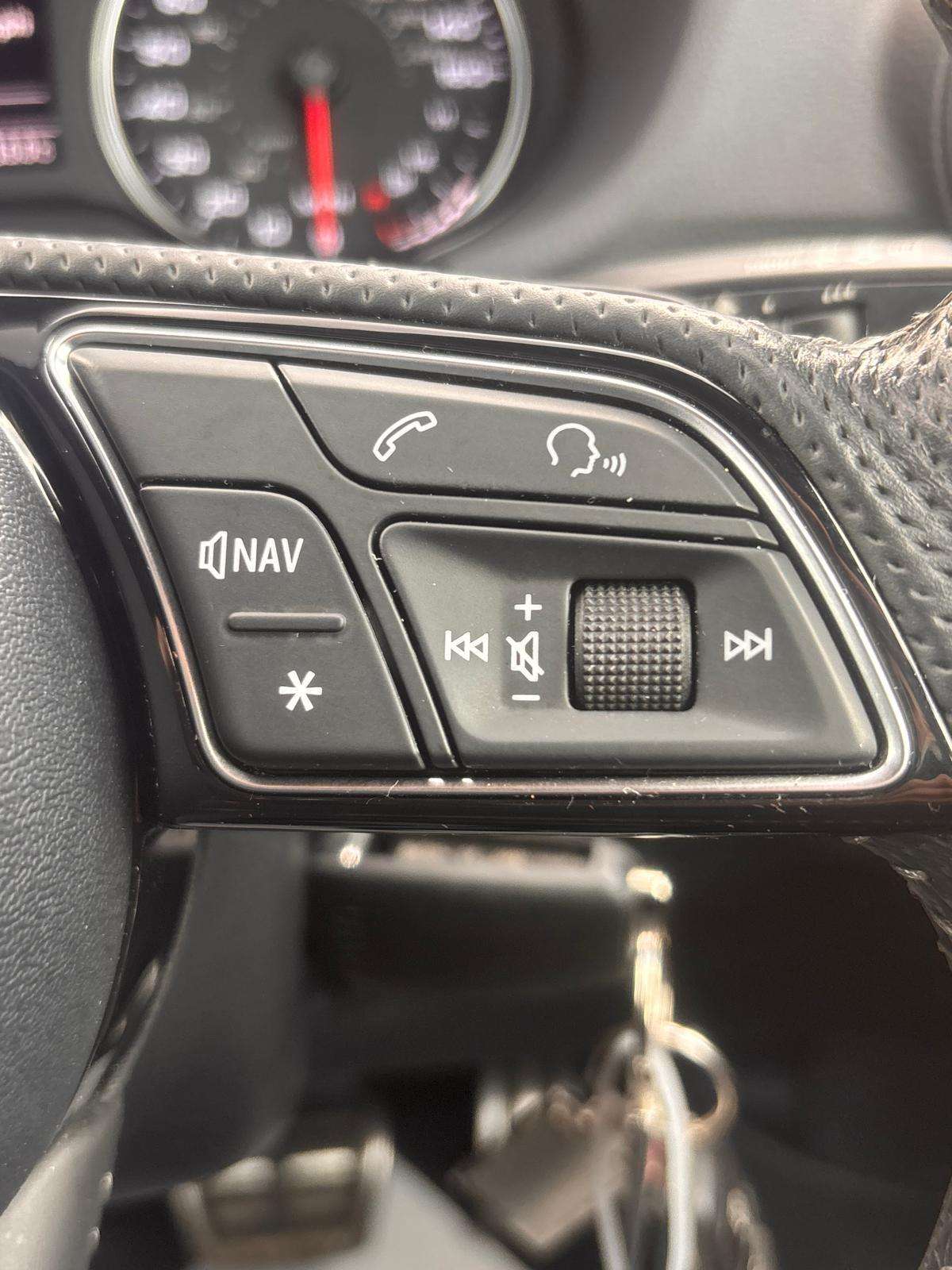 2017 AUDI Q2 2017 AUDI Q2