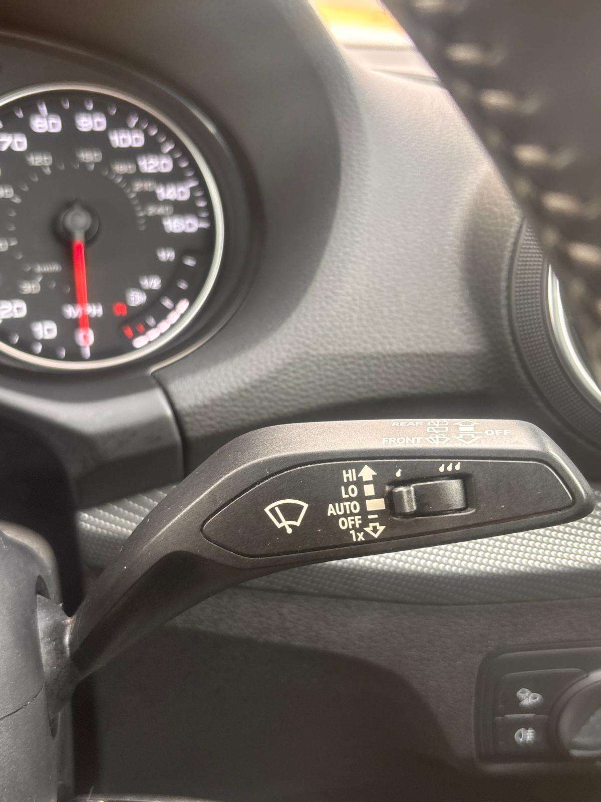 2017 AUDI Q2 2017 AUDI Q2