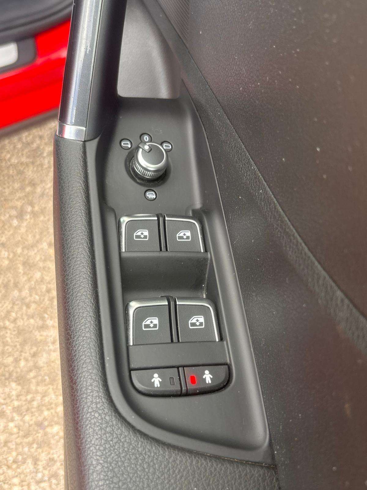 2017 AUDI Q2 2017 AUDI Q2