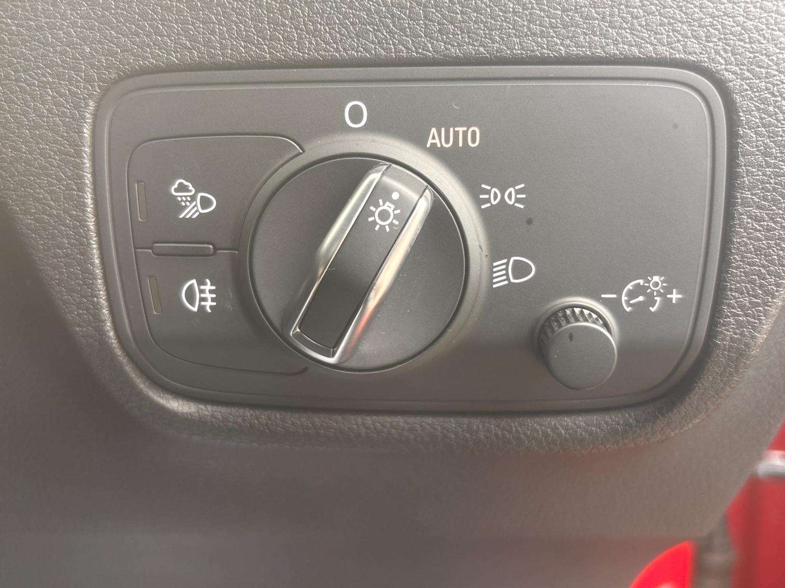 2017 AUDI Q2 2017 AUDI Q2