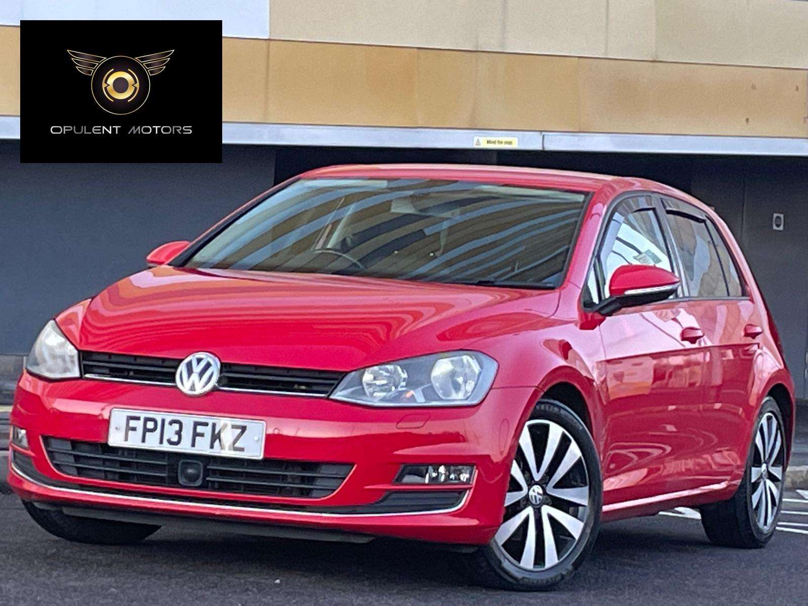A 2013 VOLKSWAGEN GOLF 2.0 TDI BlueMotion Tech GT Hatchback 5dr Diesel DSG Euro 5 (s/s) (150 ps) A 2013 VOLKSWAGEN GOLF 2.0 TDI BlueMotion Tech GT Hatchback 5dr Diesel DSG Euro 5 (s/s) (150 ps)