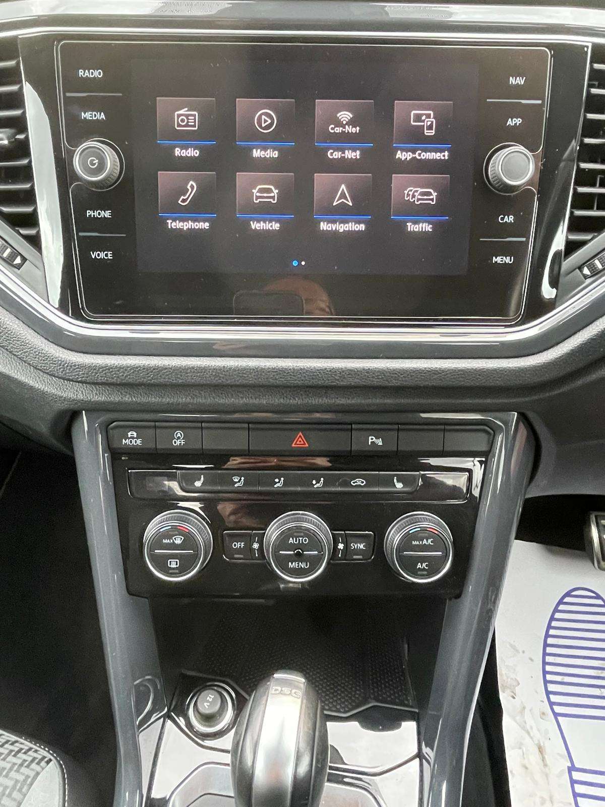 2019 VOLKSWAGEN T-ROC 2019 VOLKSWAGEN T-ROC