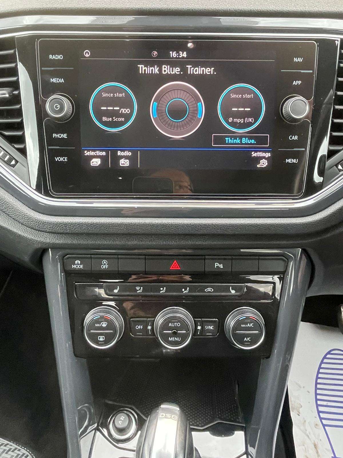 2019 VOLKSWAGEN T-ROC 2019 VOLKSWAGEN T-ROC