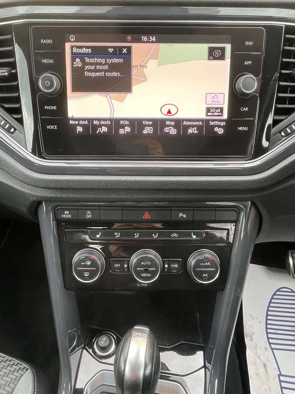 2019 VOLKSWAGEN T-ROC 2019 VOLKSWAGEN T-ROC