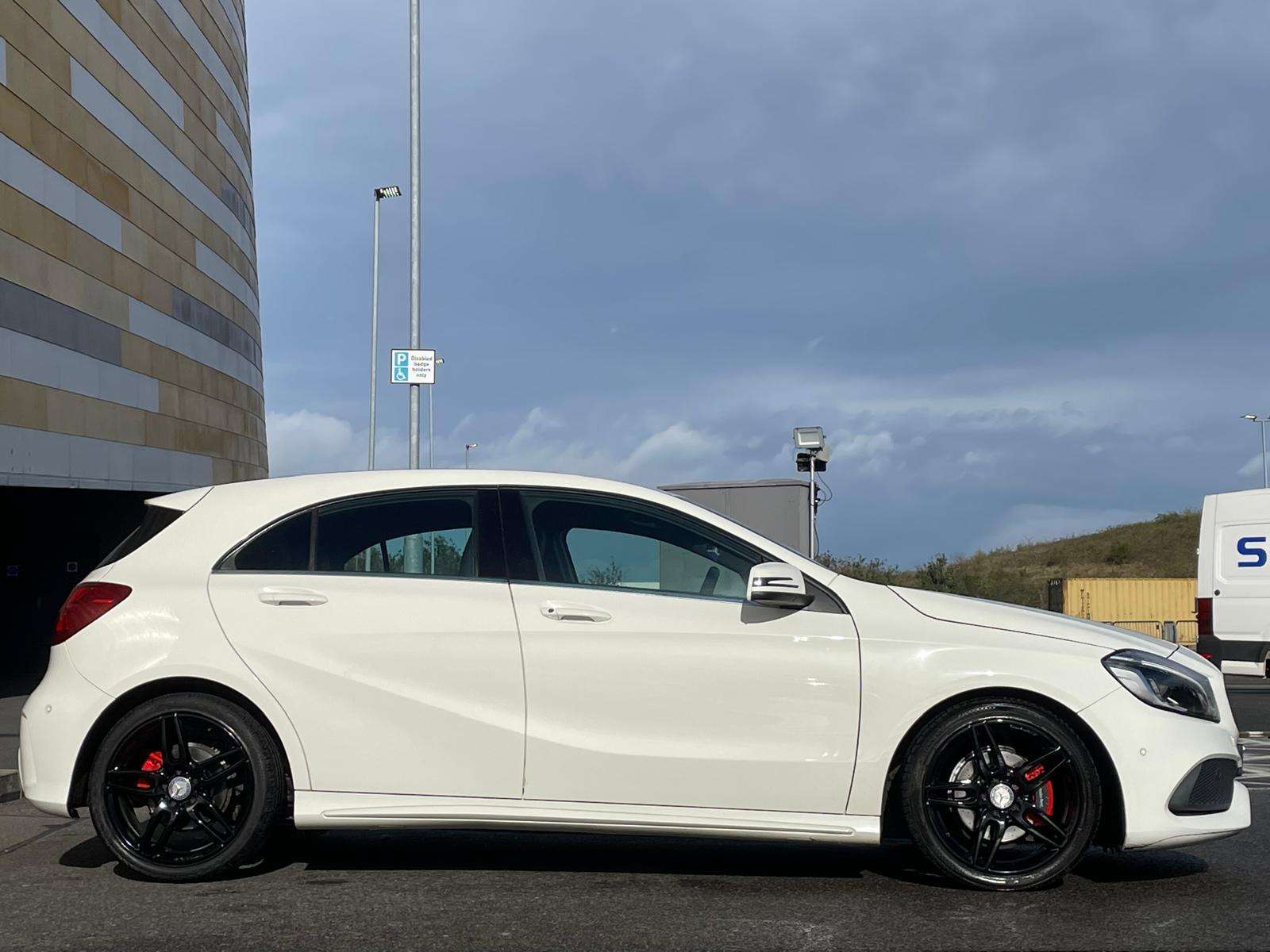 2017 MERCEDES-BENZ A CLASS 2017 MERCEDES-BENZ A CLASS