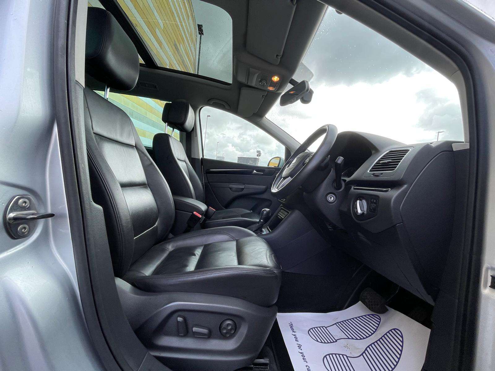 A 2013 SEAT ALHAMBRA 2.0 TDI CR SE Lux MPV 5dr Diesel DSG Euro 5 (s/s) (140 ps) A 2013 SEAT ALHAMBRA 2.0 TDI CR SE Lux MPV 5dr Diesel DSG Euro 5 (s/s) (140 ps)