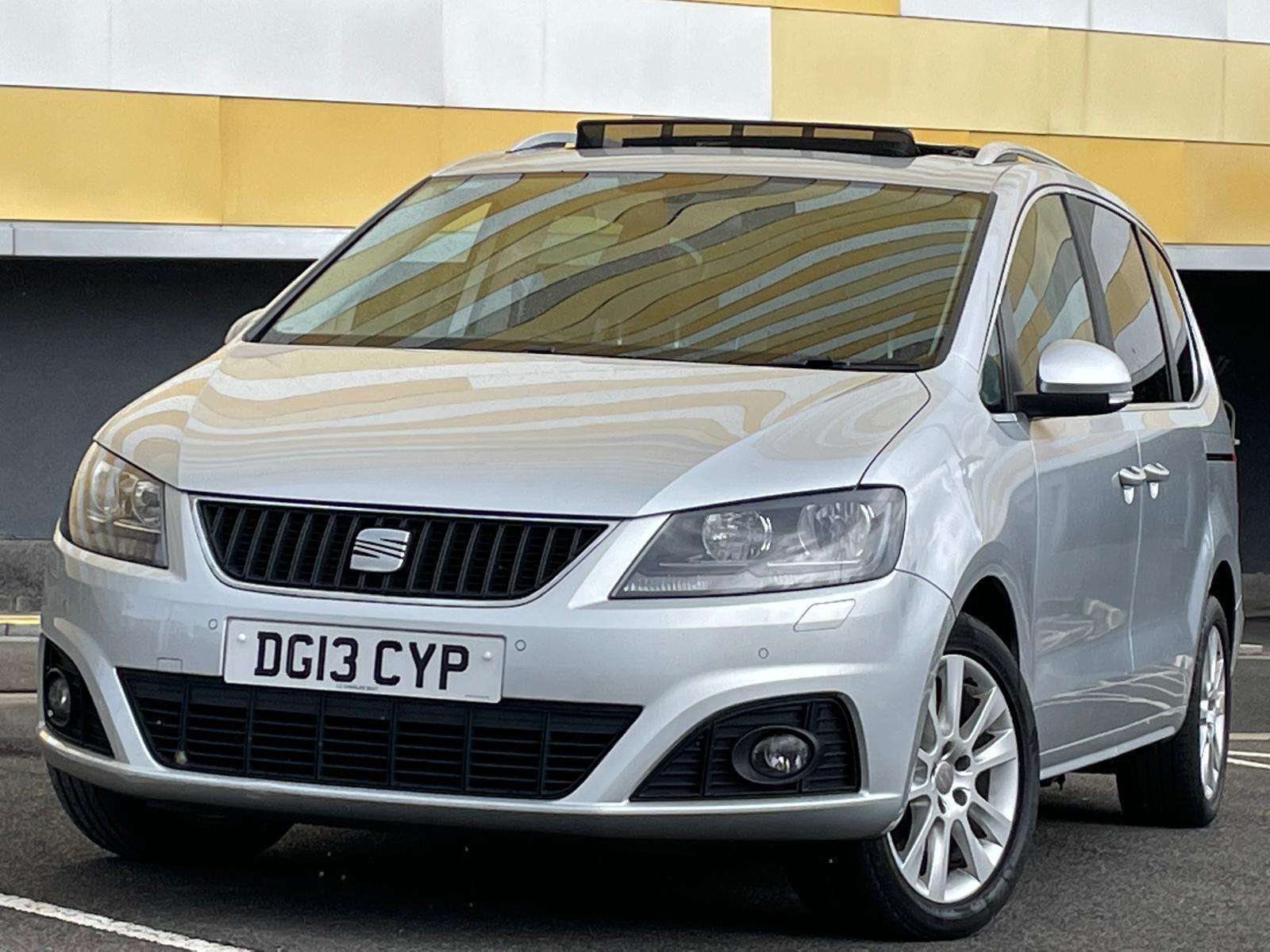 A 2013 SEAT ALHAMBRA 2.0 TDI CR SE Lux MPV 5dr Diesel DSG Euro 5 (s/s) (140 ps) A 2013 SEAT ALHAMBRA 2.0 TDI CR SE Lux MPV 5dr Diesel DSG Euro 5 (s/s) (140 ps)