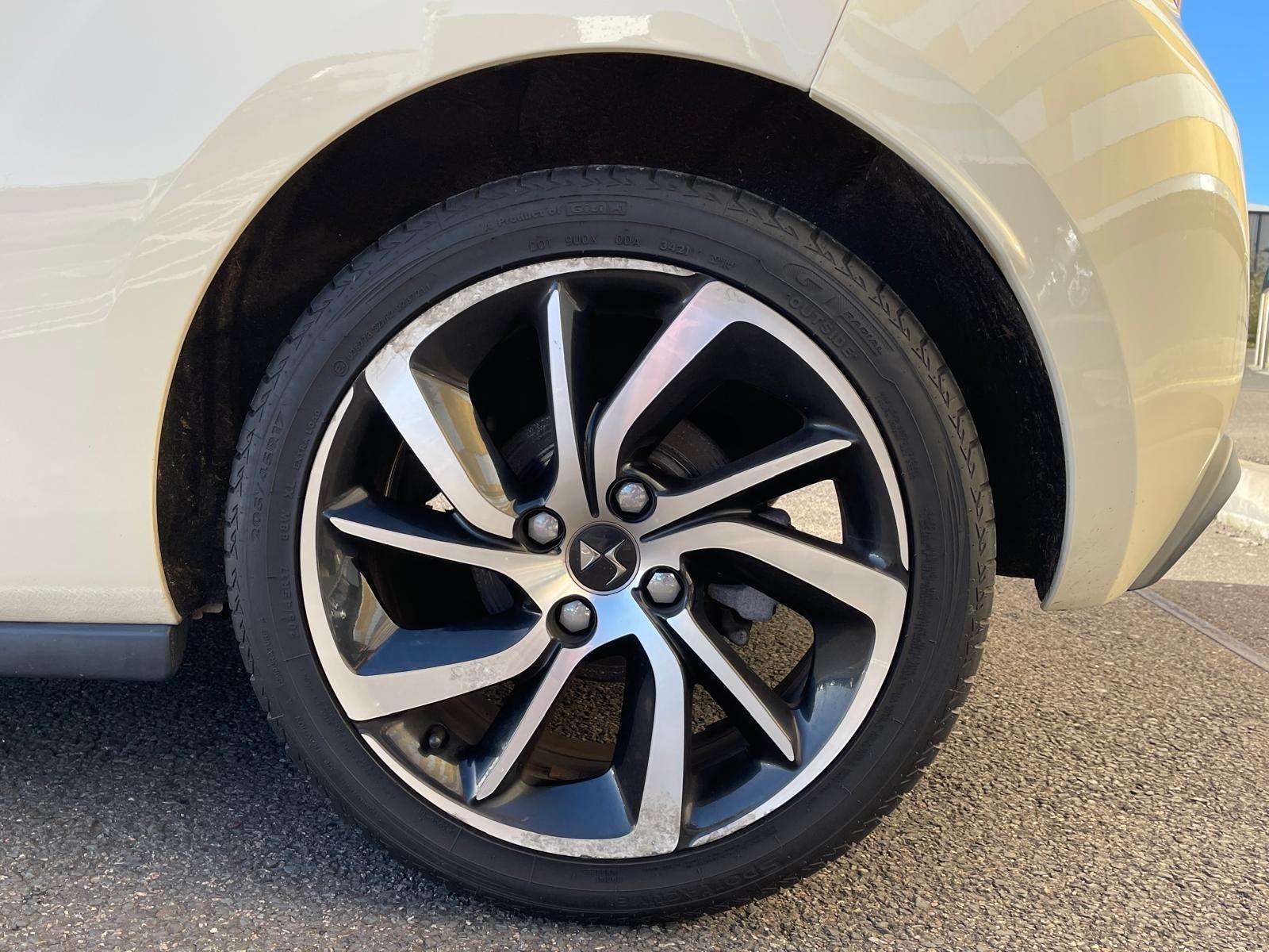 2018 DS AUTOMOBILES DS 3 2018 DS AUTOMOBILES DS 3