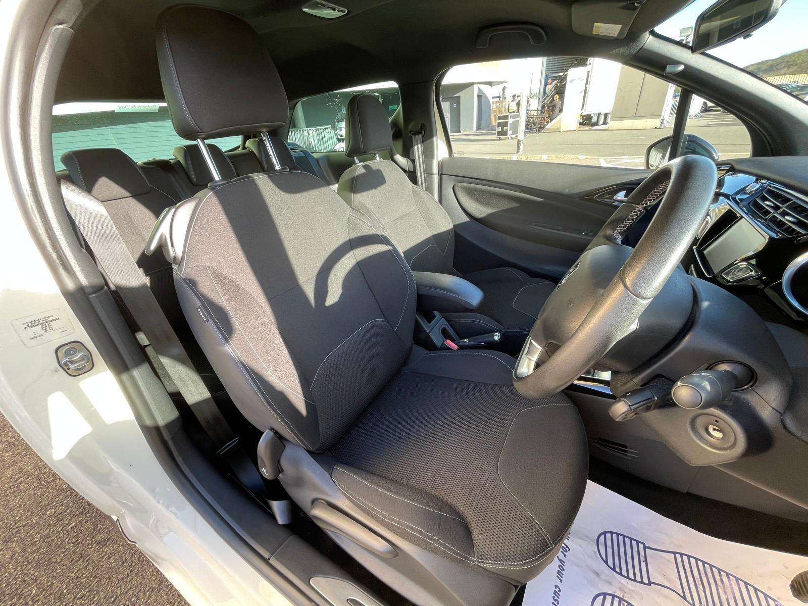 2018 DS AUTOMOBILES DS 3 2018 DS AUTOMOBILES DS 3