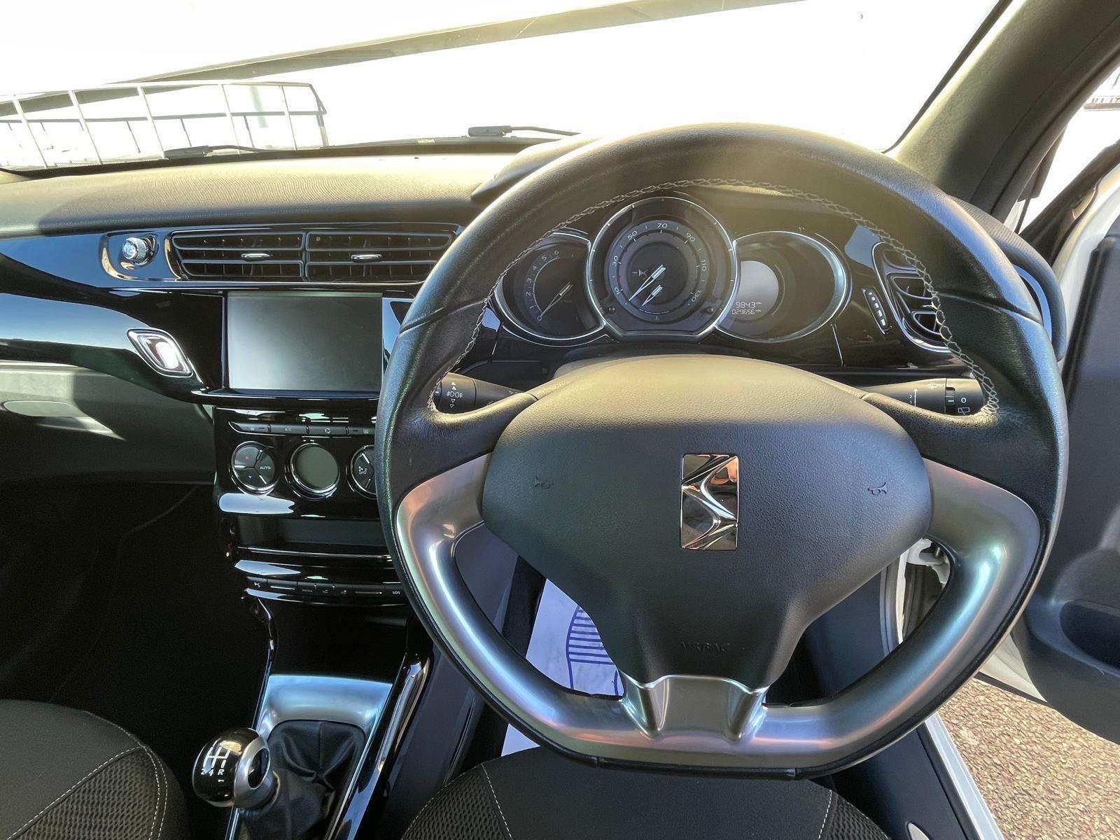 2018 DS AUTOMOBILES DS 3 2018 DS AUTOMOBILES DS 3