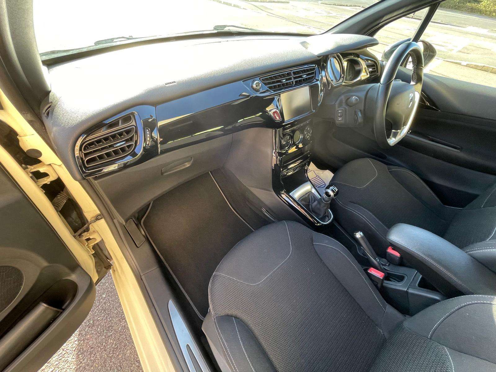 2018 DS AUTOMOBILES DS 3 2018 DS AUTOMOBILES DS 3