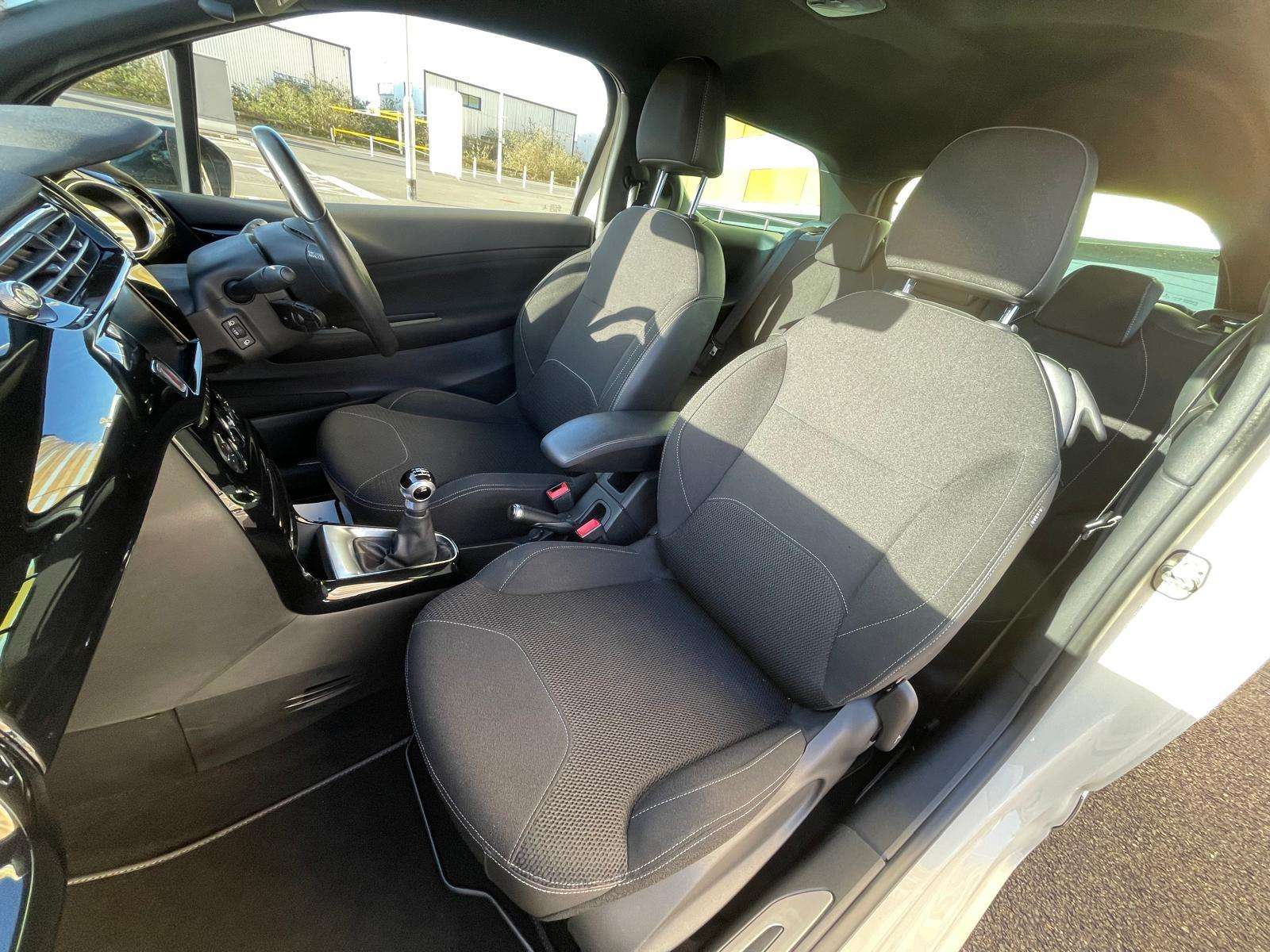 2018 DS AUTOMOBILES DS 3 2018 DS AUTOMOBILES DS 3