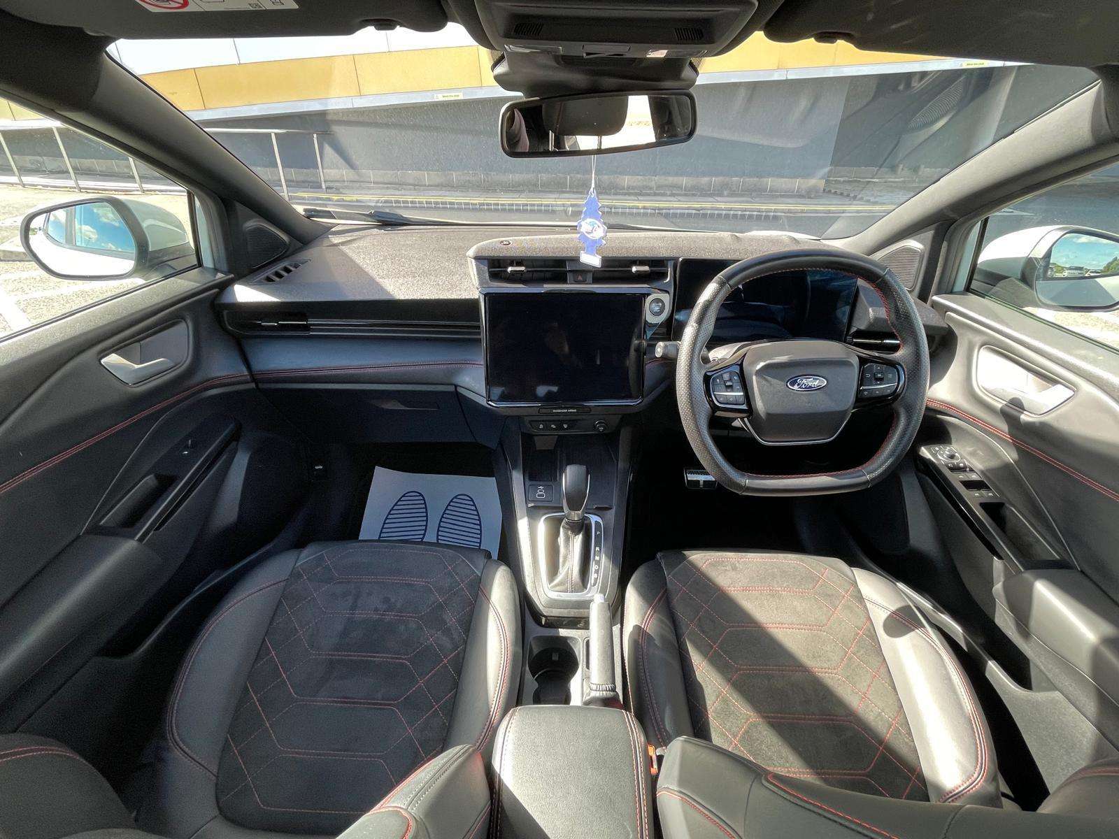A 2024 FORD PUMA 1.0T EcoBoost MHEV ST-Line X SUV 5dr Petrol Hybrid DCT Euro 6 (s/s) (125 ps) A 2024 FORD PUMA 1.0T EcoBoost MHEV ST-Line X SUV 5dr Petrol Hybrid DCT Euro 6 (s/s) (125 ps)