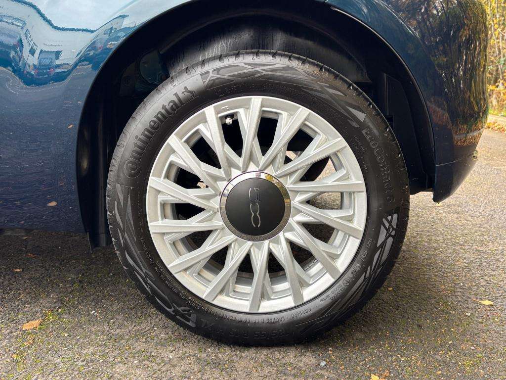 2023 FIAT 500 2023 FIAT 500