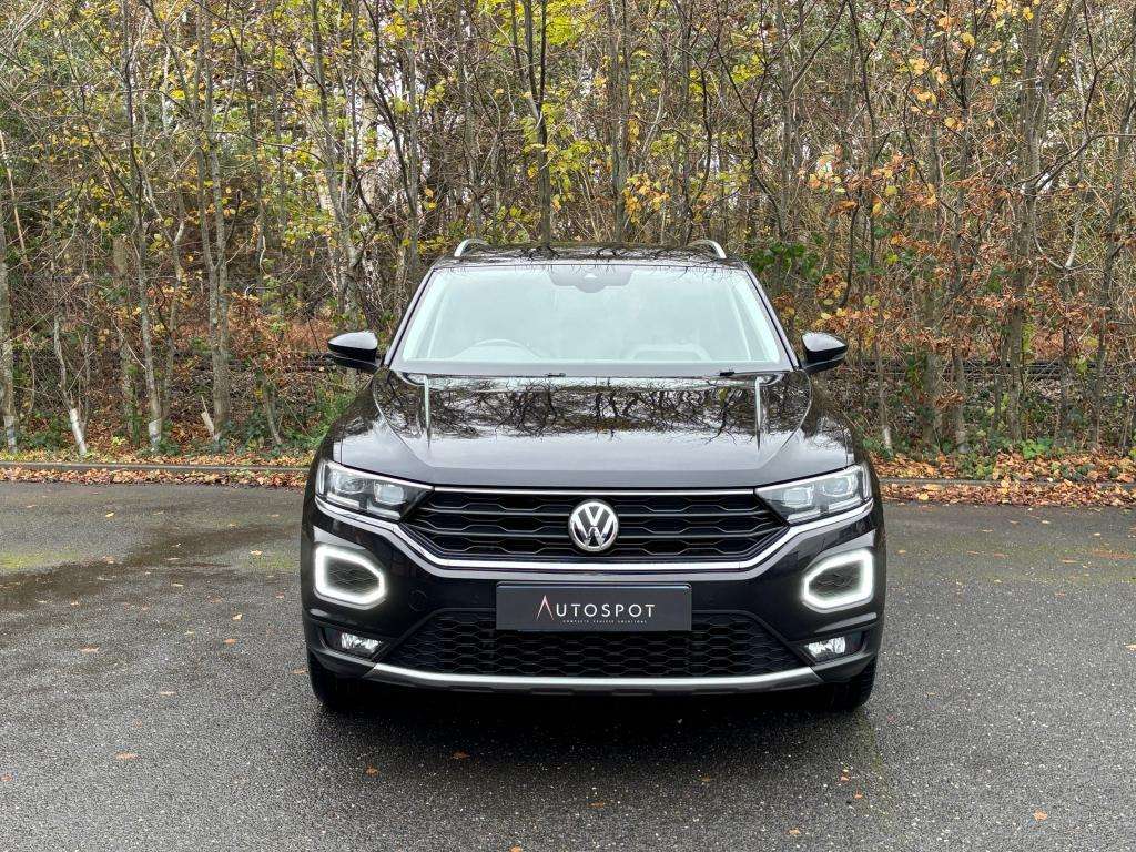 A 2019 VOLKSWAGEN T-ROC SEL Tsi Evo DSG A 2019 VOLKSWAGEN T-ROC SEL Tsi Evo DSG