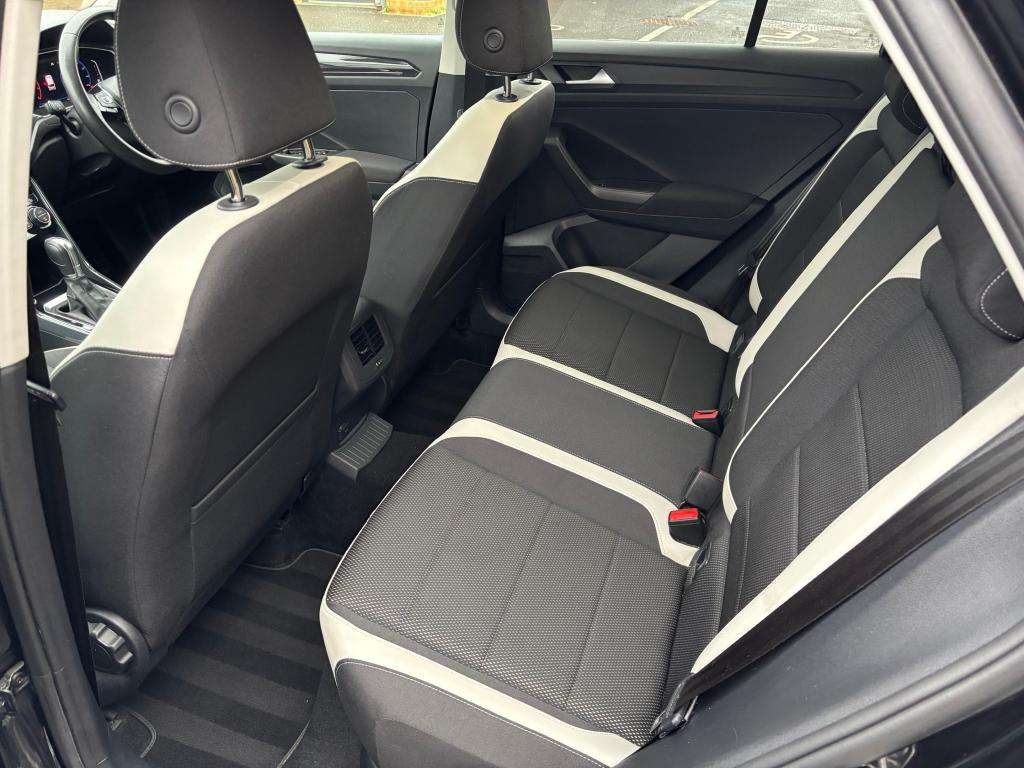 2019 VOLKSWAGEN T-ROC 2019 VOLKSWAGEN T-ROC