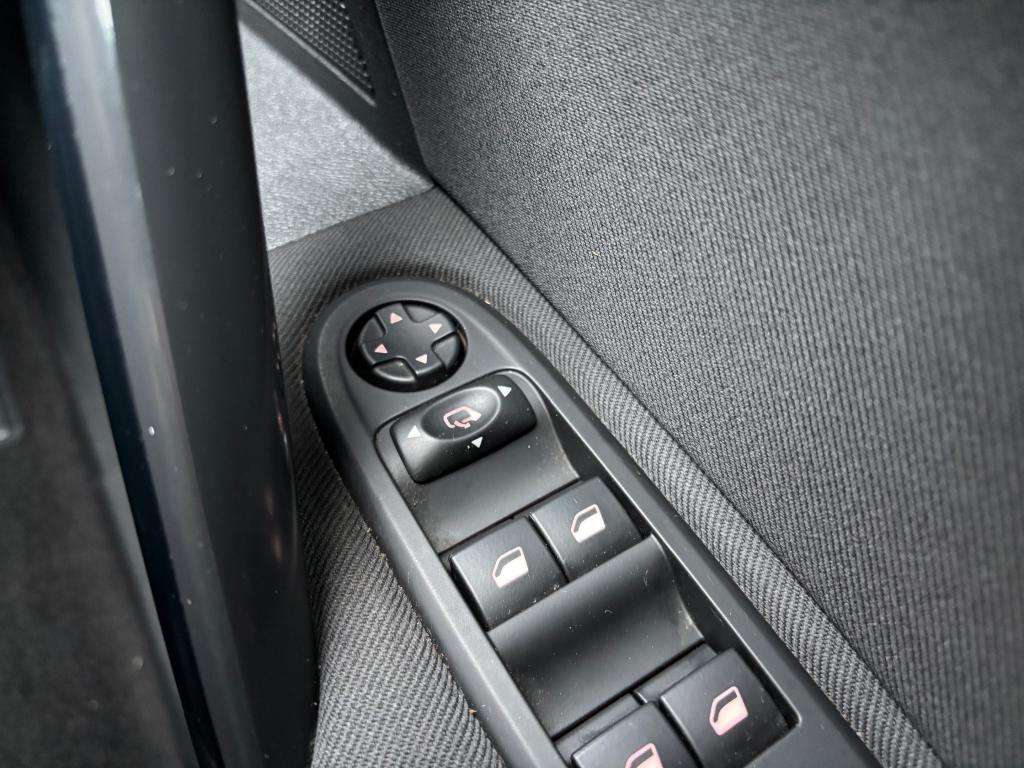 2017 PEUGEOT 508 2017 PEUGEOT 508