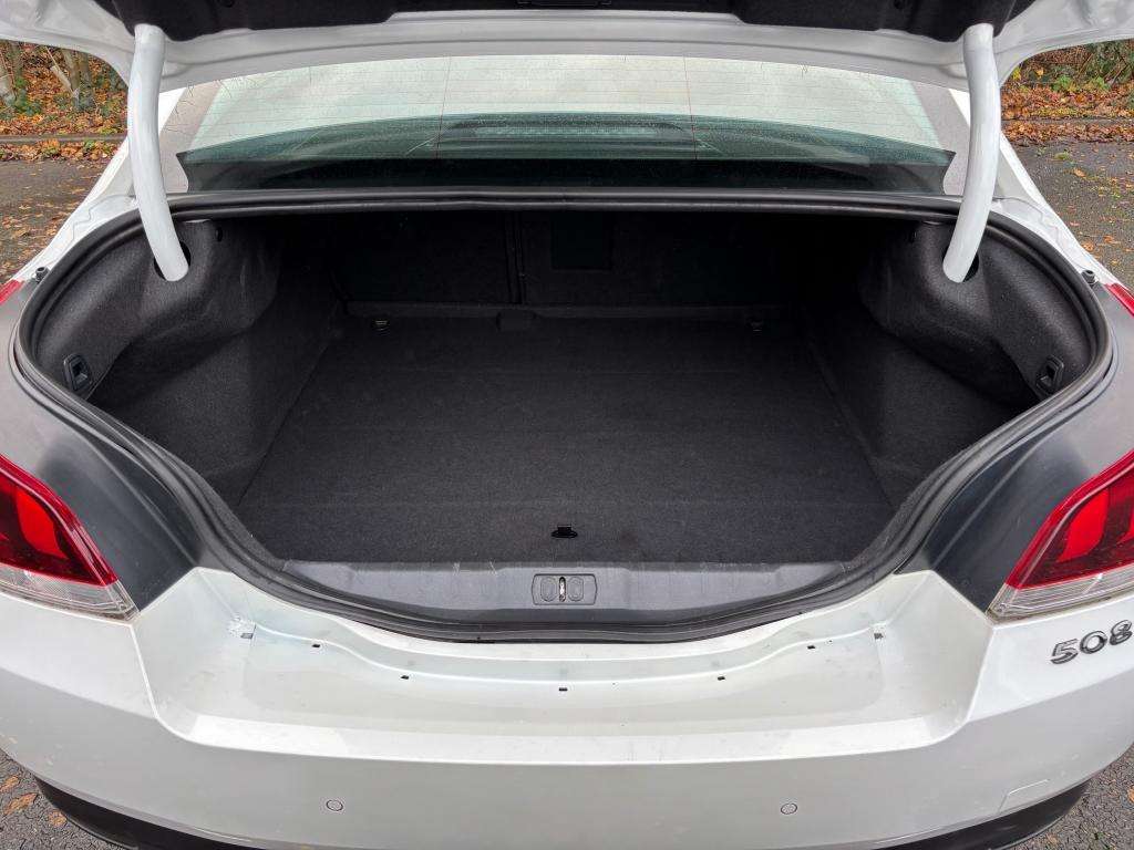 2017 PEUGEOT 508 2017 PEUGEOT 508