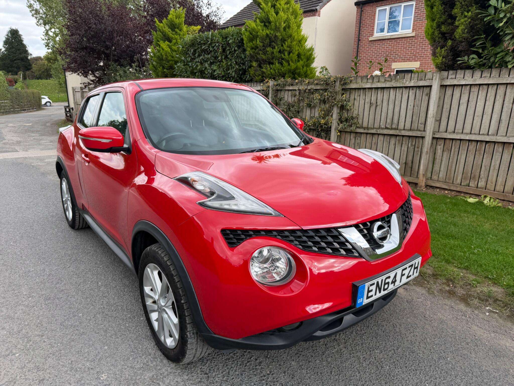 A 2015 NISSAN JUKE 1.2 DIG-T Acenta Euro 5 (s/s) 5dr Euro 5 A 2015 NISSAN JUKE 1.2 DIG-T Acenta Euro 5 (s/s) 5dr Euro 5
