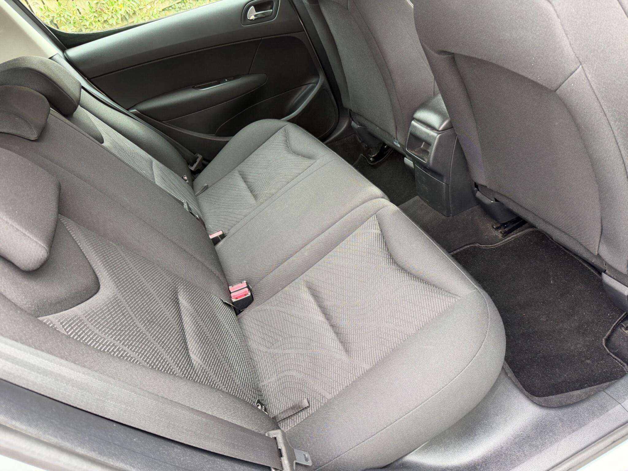 2009 PEUGEOT 308 2009 PEUGEOT 308